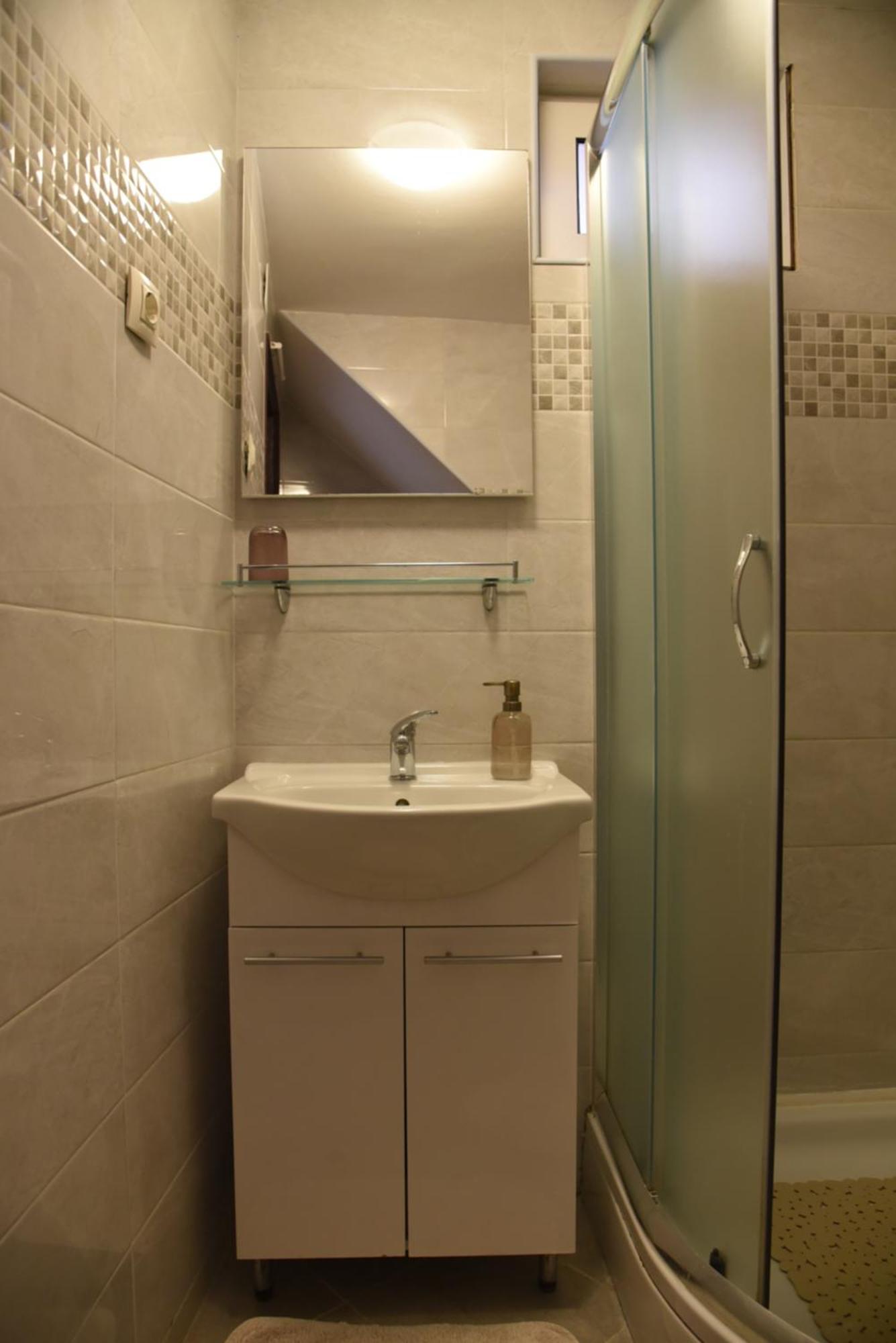 Central Apartments Circolo Ровинь Экстерьер фото